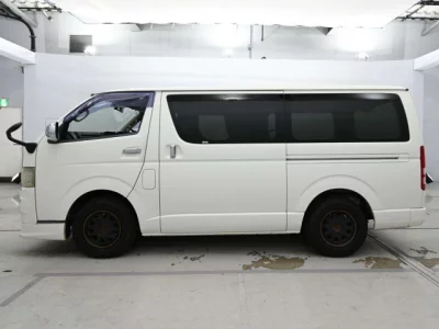 Toyota REGIUS ACE VAN