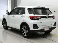 Toyota RAIZE лот № 30016 оценка 4.5  с аукциона в Японии 5