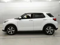 Toyota RAIZE лот № 30016 оценка 4.5  с аукциона в Японии 3