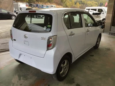 Daihatsu MIRA E S
