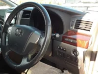 Toyota VELLFIRE лот № 30024 оценка 4  с аукциона в Японии 8