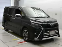 Toyota VOXY лот № 30022 оценка 4  с аукциона в Японии 4