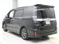 Toyota VOXY лот № 30022 оценка 4  с аукциона в Японии 5