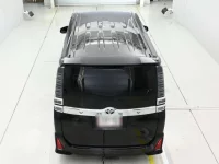 Toyota VOXY лот № 30022 оценка 4  с аукциона в Японии 7