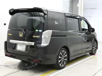 Honda STEP WAGON лот № 30030 оценка 4  с аукциона в Японии 1