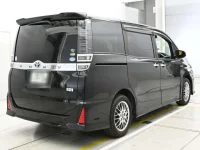 Toyota VOXY лот № 30035 оценка RA  с аукциона в Японии 1