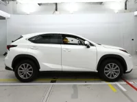 Lexus NX лот № 36188 оценка 4.5  с аукциона в Японии 2