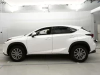 Lexus NX лот № 36188 оценка 4.5  с аукциона в Японии 3