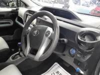 Toyota AQUA лот № 30039 оценка 4  с аукциона в Японии 8