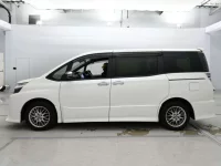 Toyota VOXY лот № 30042 оценка 4  с аукциона в Японии 3