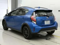 Toyota AQUA лот № 30044 оценка R  с аукциона в Японии 5