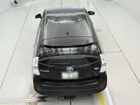 Toyota PRIUS ALPHA лот № 30051 оценка 3  с аукциона в Японии 7