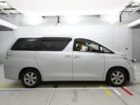 Toyota VELLFIRE лот № 30050 оценка 4  с аукциона в Японии 2