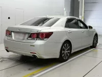 Toyota CROWN лот № 30058 оценка 4.5  с аукциона в Японии 1