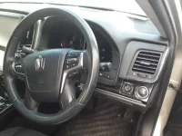 Toyota CROWN лот № 30058 оценка 4.5  с аукциона в Японии 8