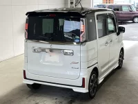 Suzuki SPACIA лот № 3070 оценка 4.5  с аукциона в Японии 1