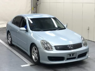 Nissan SKYLINE  с аукциона в Японии