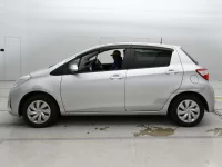 Toyota VITZ лот № 30067 оценка 3  с аукциона в Японии 3