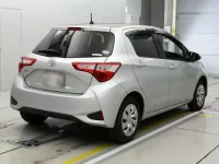 Toyota VITZ лот № 30067 оценка 3  с аукциона в Японии 1