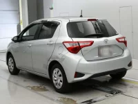 Toyota VITZ лот № 30067 оценка 3  с аукциона в Японии 5