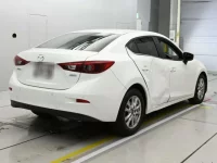 Mazda AXELA лот № 30070 оценка 3.5  с аукциона в Японии 1
