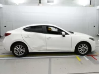 Mazda AXELA лот № 30070 оценка 3.5  с аукциона в Японии 2