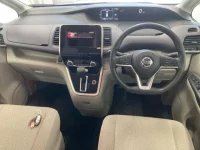 Nissan SERENA лот № 3084 оценка R  с аукциона в Японии 2