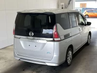 Nissan SERENA лот № 3084 оценка R  с аукциона в Японии 1