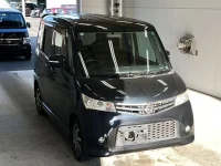 Nissan ROOX лот № 3081 оценка R  с аукциона в Японии 3