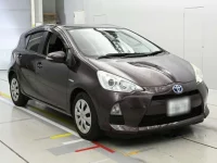 Toyota AQUA лот № 30073 оценка 3  с аукциона в Японии 4