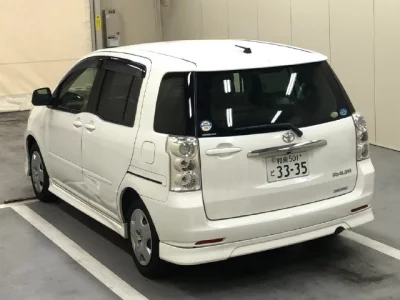 Toyota RAUM