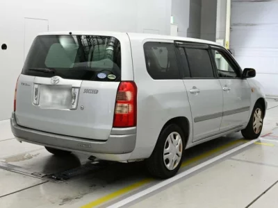 Toyota SUCCEED