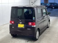 Daihatsu TANTO лот № 3086 оценка 4  с аукциона в Японии 1
