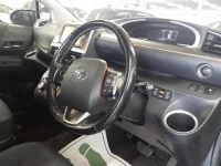 Toyota SIENTA лот № 30082 оценка 4  с аукциона в Японии 8