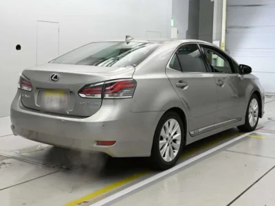 Lexus HS