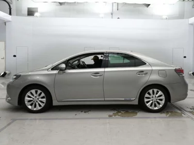 Lexus HS