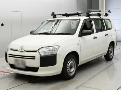 Toyota PROBOX  с аукциона в Японии