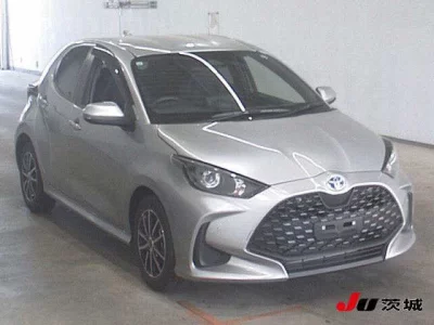 Toyota YARIS  с аукциона в Японии