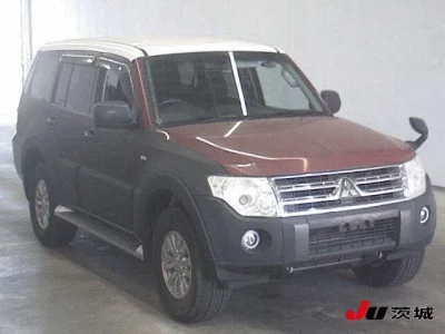 Mitsubishi PAJERO