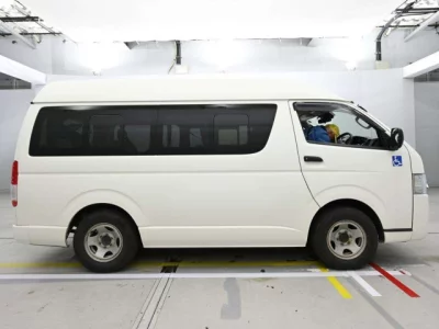 Toyota REGIUS ACE VAN