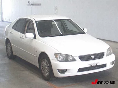 Toyota ALTEZZA  с аукциона в Японии