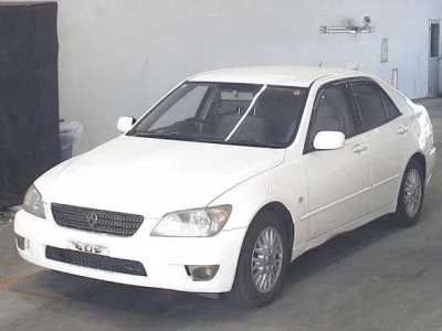 Toyota ALTEZZA  с аукциона в Японии