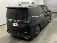 Toyota VOXY лот № 15195 оценка R  с аукциона в Японии 4