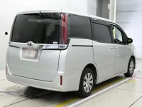 Toyota NOAH лот № 30129 оценка 3  с аукциона в Японии 1