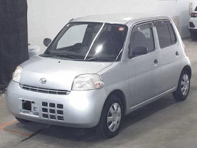 Daihatsu Esse