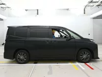 Toyota VOXY лот № 33246 оценка RA  с аукциона в Японии 2