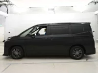 Toyota VOXY лот № 33246 оценка RA  с аукциона в Японии 3