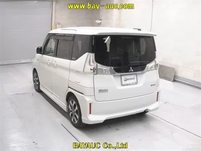 Mitsubishi DELICA D2