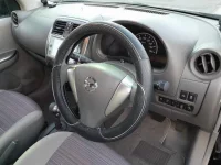 Nissan MARCH лот № 36296 оценка 5  с аукциона в Японии 8