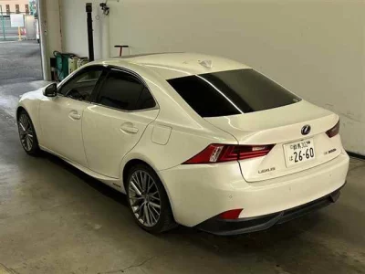 Lexus IS